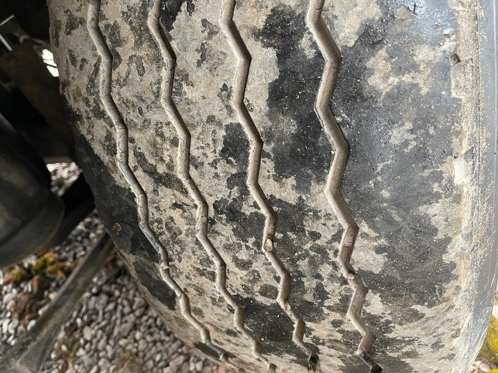 VOLVO FM12 420, 2006, 6×2 VACUUM + WATER + CRANE