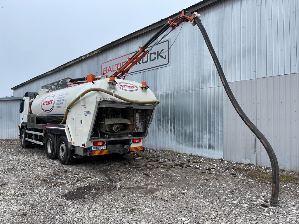 VOLVO FM12 420, 2006, 6×2 VACUUM + WATER + CRANE