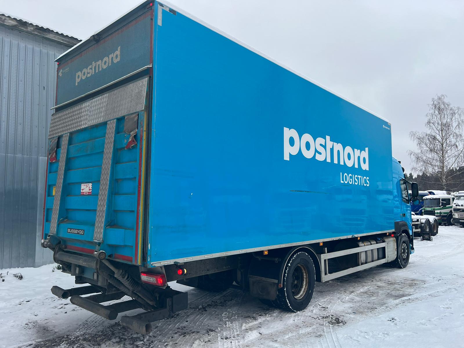 VOLVO FM340, 2016, 4×2 BOX TRUCK + LIFT