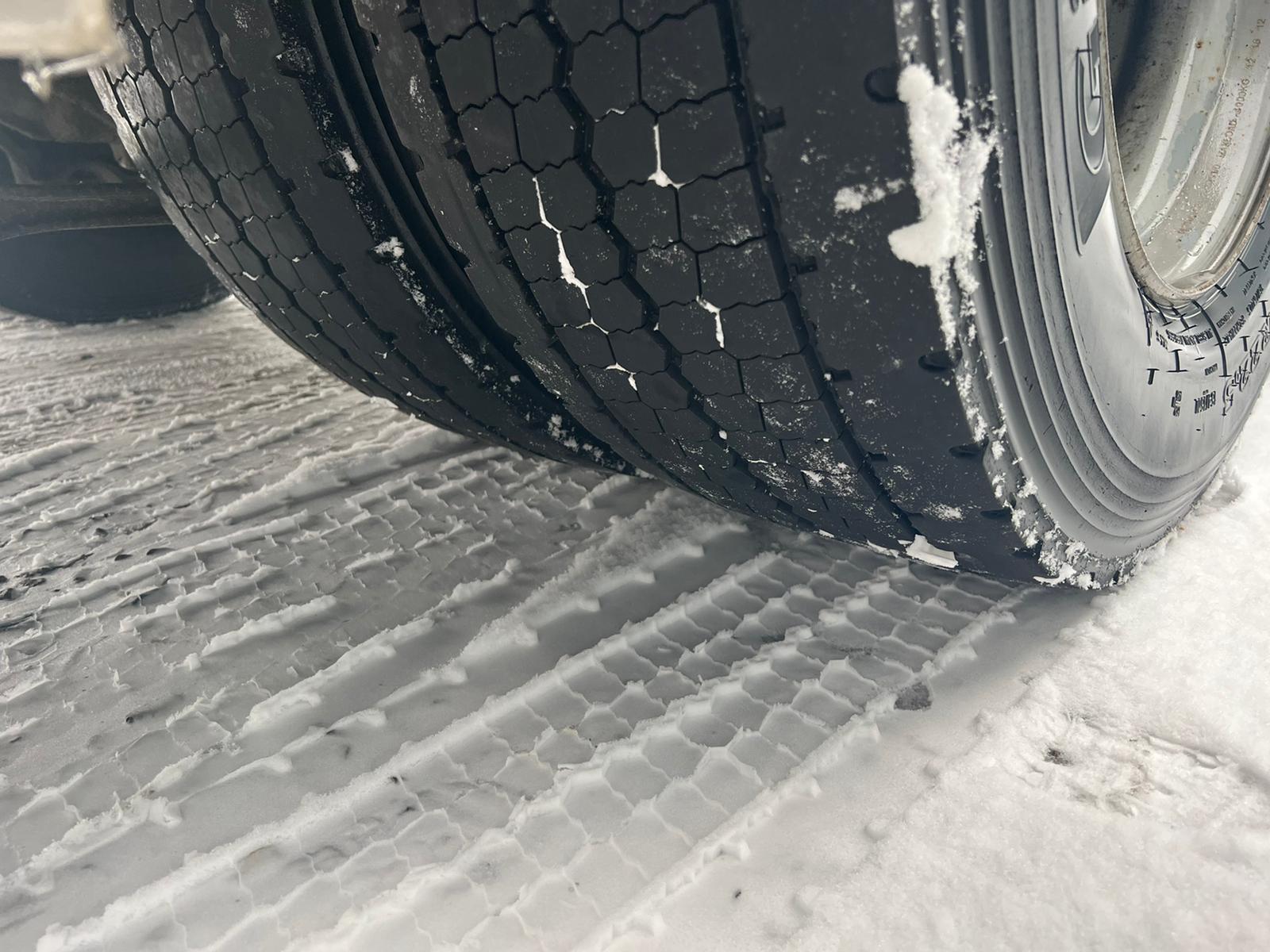 VOLVO FM340, 2016, 4×2 BOX TRUCK + LIFT