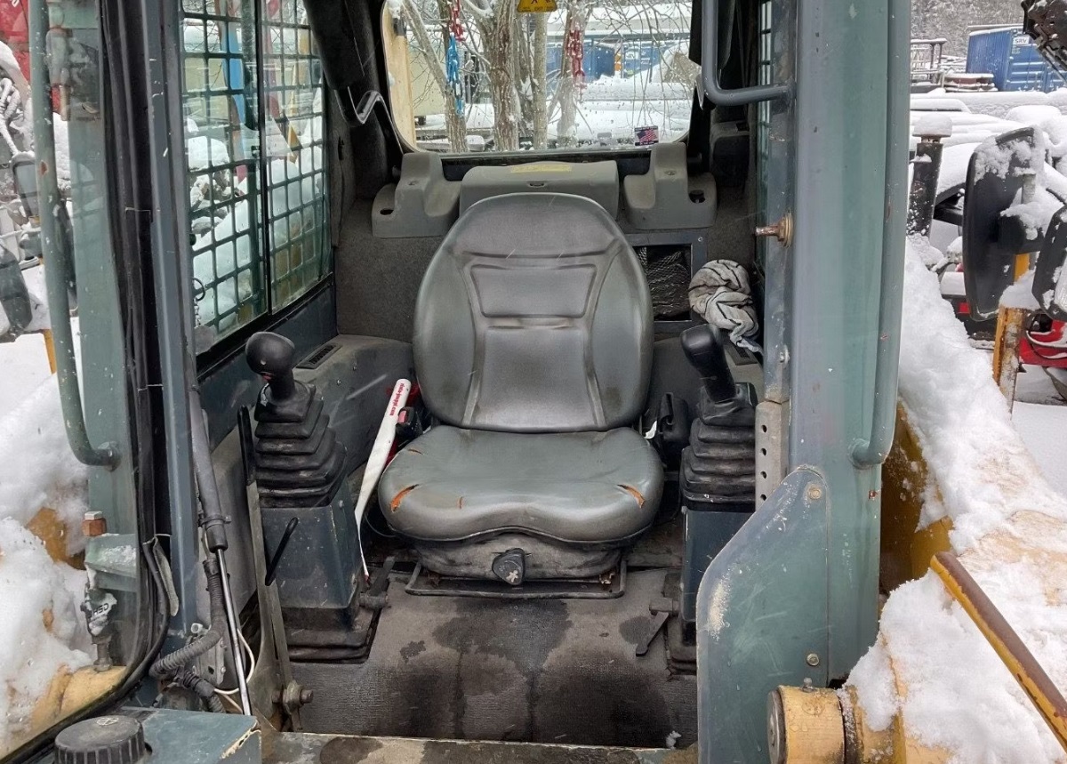 GEHL MINILOADER 5640 TURBO, 2007, BUCKET + FORKS